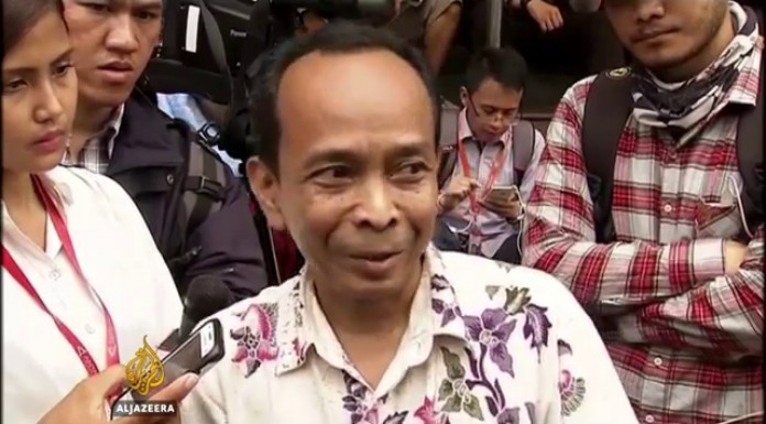 Jakarta terror attacks: ISIL claims responsibility