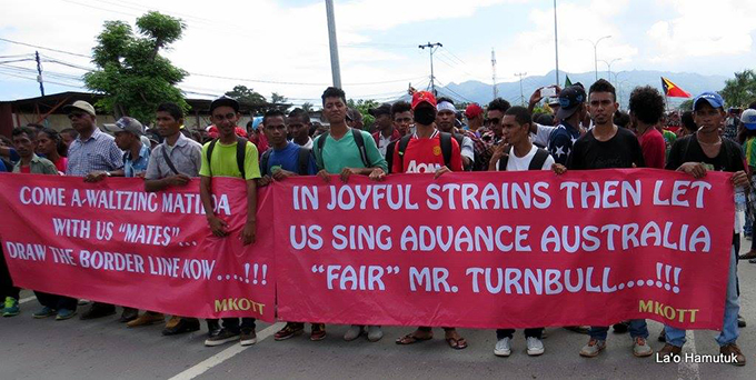 "Advance Australia 'fair', Mr Turnbull" message from the Timor-Leste protesters to the Australian PM. Image: La'o Hamutuk