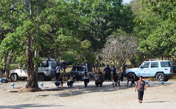 Police and news media on UPNG's Waigani campus today. Image: Citizen Journalist