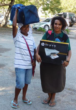 University of PNG students ready to leave campus yesterday after the eviction notice by management. Image: Citizen Journalist