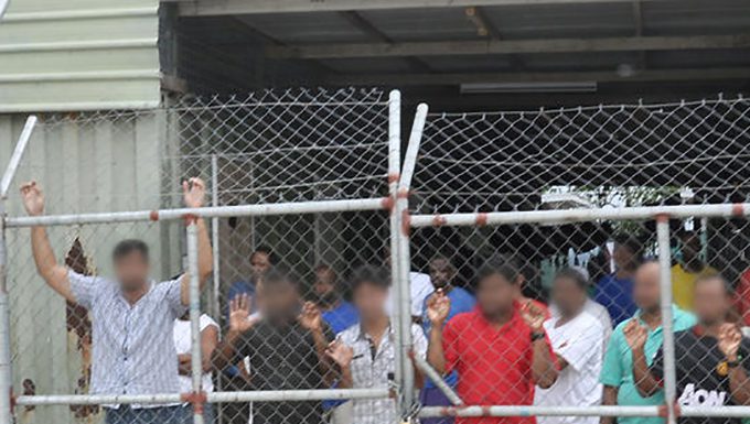 Audit finds Canberra spent $1b on offshore detention without authorisation