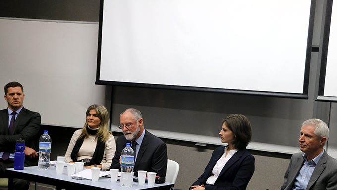 ‘Fake news’ unlikely to gain presence in NZ media, says journalism panel