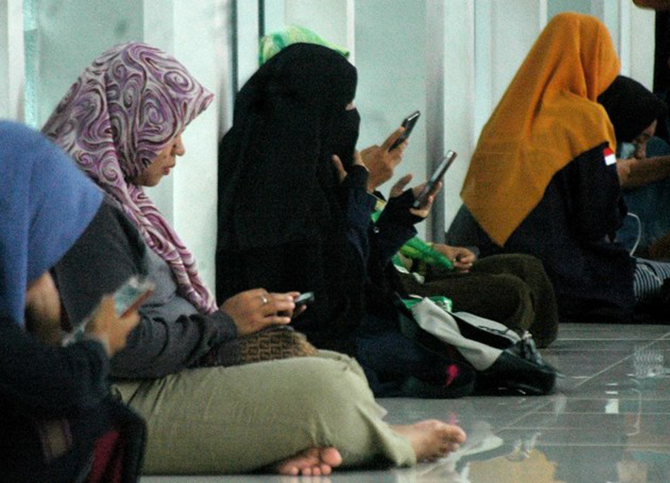 Indonesian Universities ‘ban Niqab Over Fundamentalism Fears Asia Pacific Report