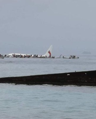 Air Niugini plane overshoots runway into Chuuk lagoon