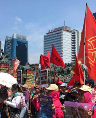 Thousands of Indonesian women march on State Palace to mark IWD