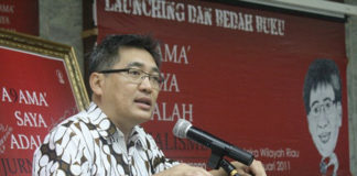 Human Rights Watch researcher Andreas Harsono