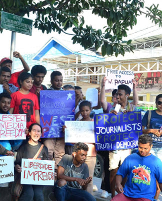 Bob Howarth: Role of journalism in developing and protecting democracy