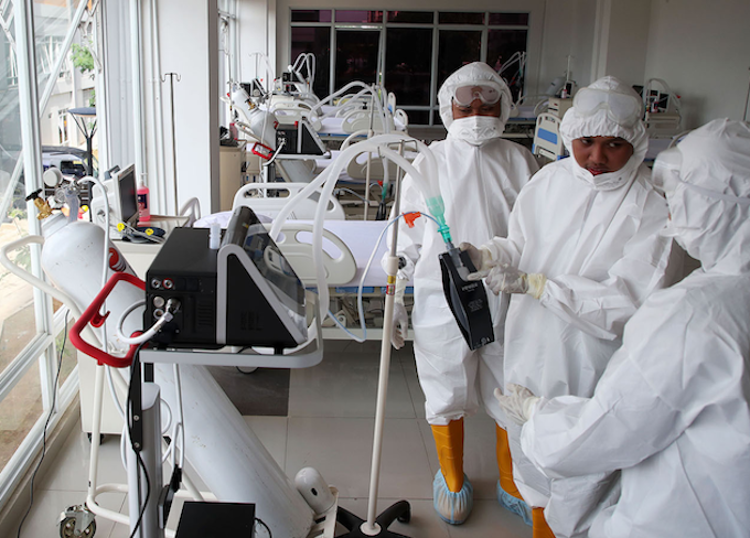 Three coronavirus cases in Papua as Jokowi pledges 