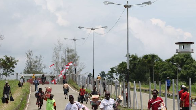 Wutung PNG border post
