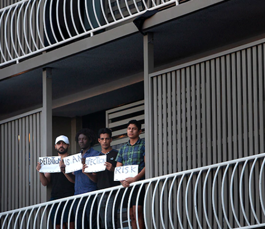 Australian detainees protest