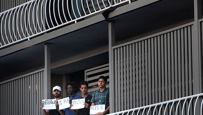 Australian detainees protest