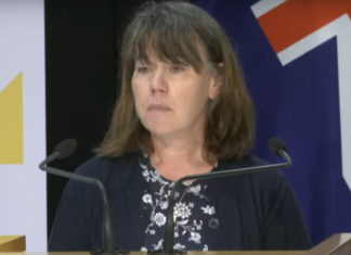 Dr Caroline McElnay