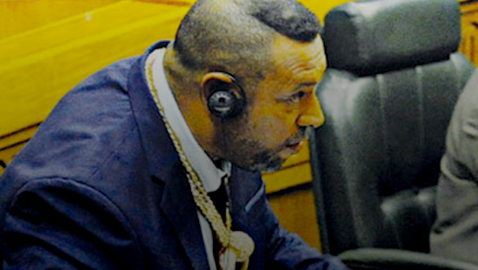 Governor Bird condemns PNG police brutality, calls for local covid data Allan Bird