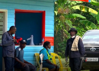 Madang police road block