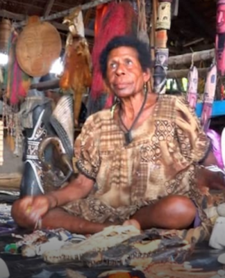 Madang’s local tourism women traders badly hit by virus pandemic Madang vendors
