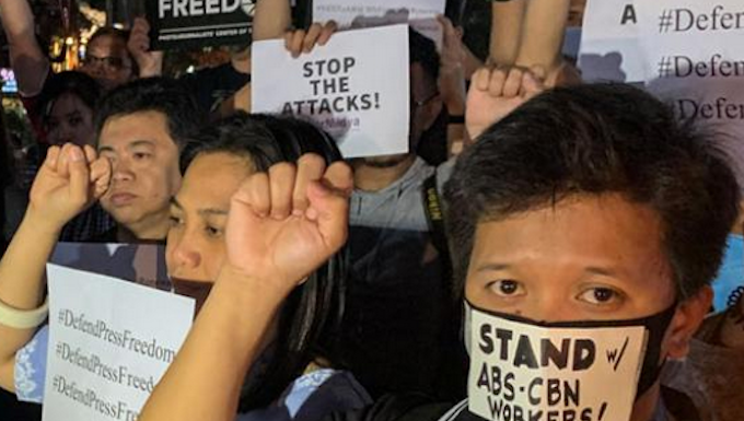 BS-CBN supporters
