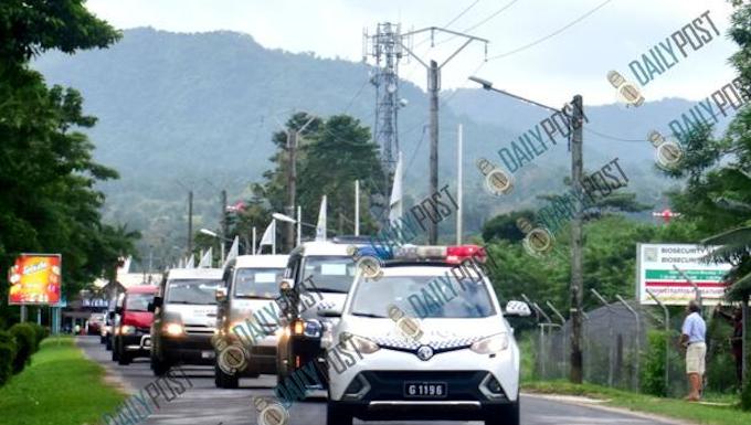 Airport security force Vanuatu journo to delete repatriation photos