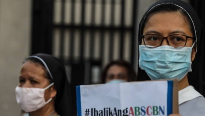 Bishops slam draconian security laws in Philippines, Hong Kong Catholic nuns protest