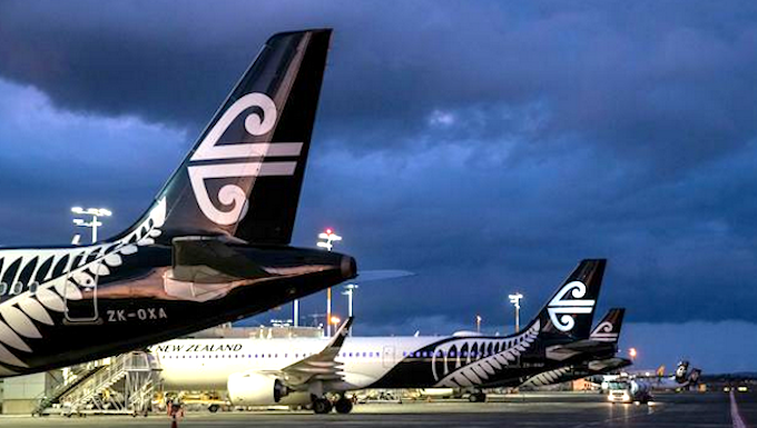 NZ’s lack of covid testing of staff at border ‘extraordinary’, says Skegg Air NZ aircraft