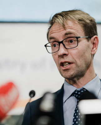 Dr Ashley Bloomfield