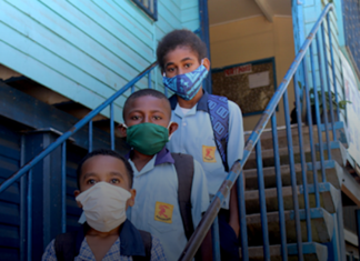 Masked PNG schoolchildren