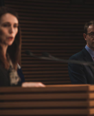 PM Jacindar Ardern + Dr Ashley Bloomfield