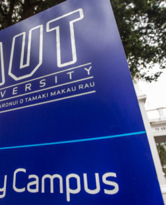 Call for AUT vice-chancellor to resign after scathing report into bullying AUT signage
