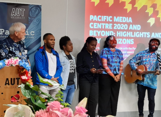 Papuan students farewell Dr David Robie