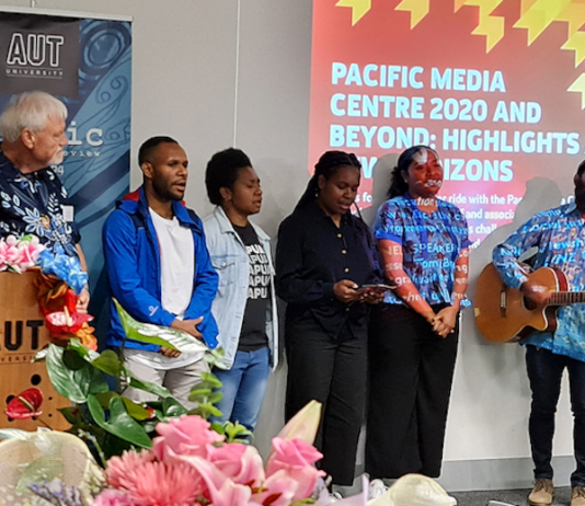 Papuan students farewell Dr David Robie