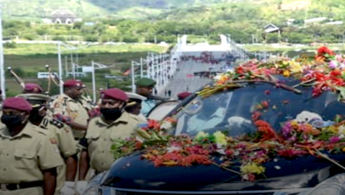 Somare family says thank you to PNG for the love at Sir Michael’s funeral Sir Michael Somare cortege