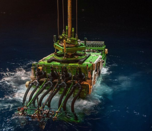 Deep sea mining robot