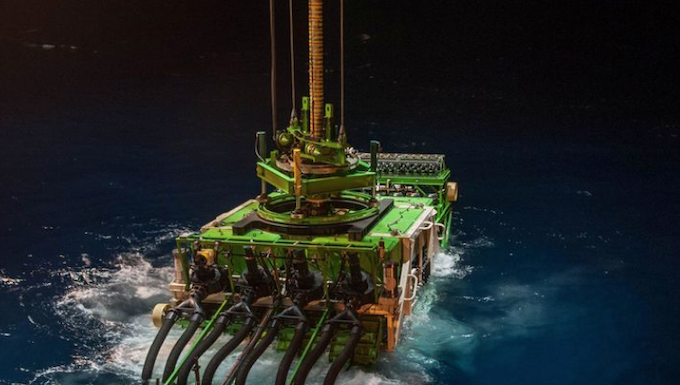 25-tonne deep sea mining robot ‘stuck’ on Pacific Ocean seabed during trial Deep sea mining robot