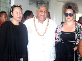 FAST deputy leader, La'aulialemalietoa Leuatea Polataivao with lawyers