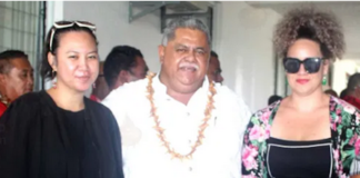 FAST deputy leader, La'aulialemalietoa Leuatea Polataivao with lawyers