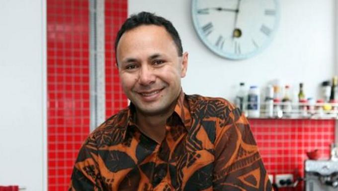 Next question is role of police and ‘social licence’ in Samoan crisis, says academic Toeolesulusulu Damon Salesa