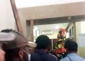 Papuan protesters at Papua govt office