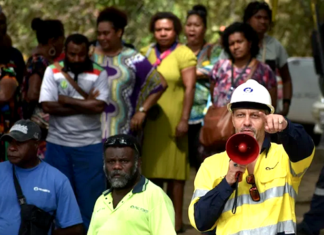 PNG Power Ltd managing director Flagon Bekker