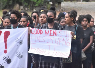 Angry male student mob targets media over UPNG sexual abuse protest ...