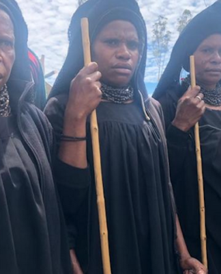 Highlands women attending a funeral 290621