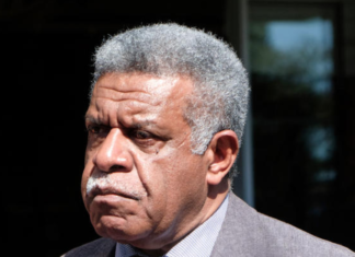 Louis Mapou UNI
