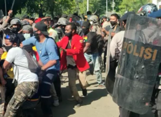 Papuan students protests against Otsus