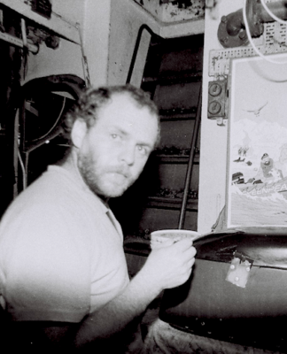 Davey Edward, Rainbow Warrior campaigner in Rongelap, dies at 68 Davey Edward in RW workshop 1985