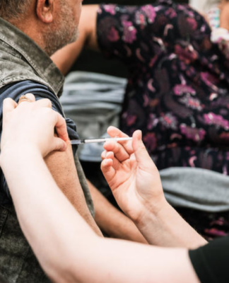 Community leaders say NZ vaccine rollout plan not working for Pasifika Pasifika vaccination rollout in New Zealand