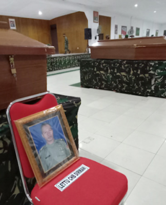 Caskets of four Indonesian soldiers in Papua