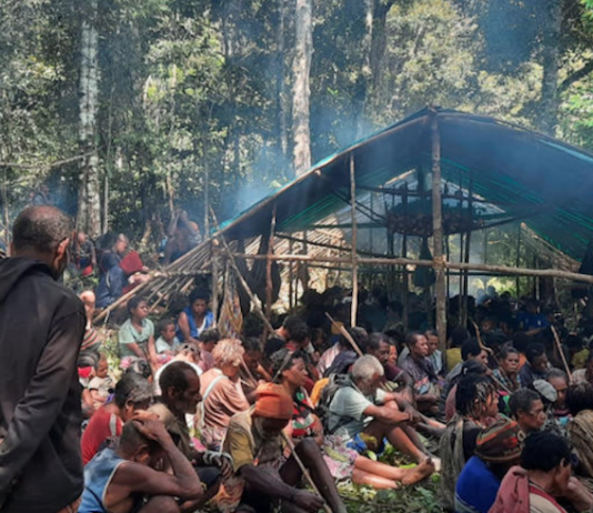 Bintang Mountains refugees
