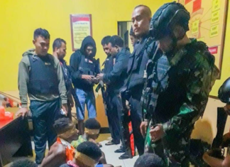 Papuans arrested and blindfolded in an Indonesian military crackdown in Maybrat Sept 2021