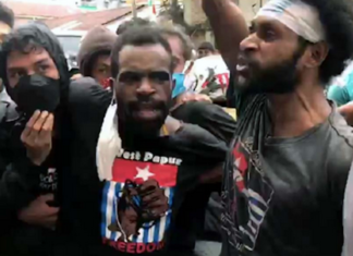 Papuan students protest on Ambon