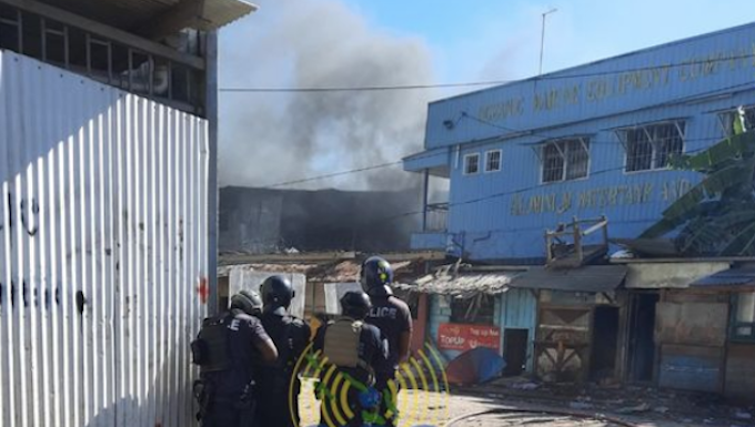 Solomon Islands political battle ends with Sogavare winning confidence vote Flashback to the Honiara riots