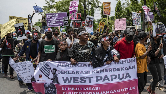 Papuan students demonstrate for the independence in Surabaya