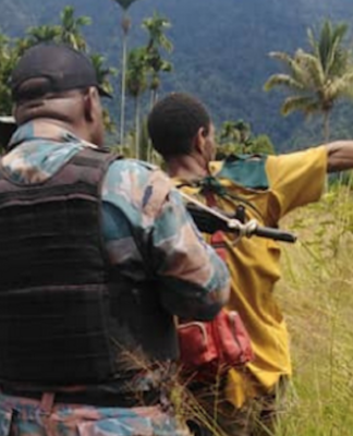 Police manhunt for Rai gang